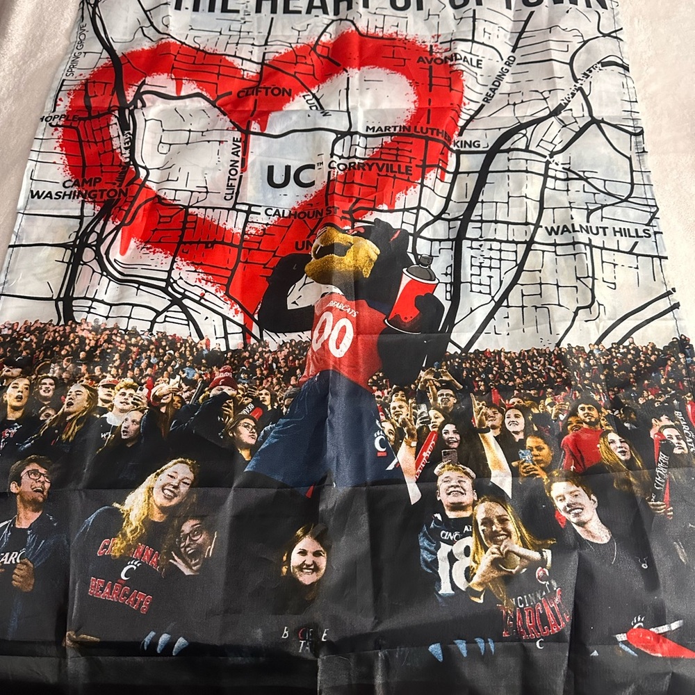 University of Cincinnati Bearcats tapestry